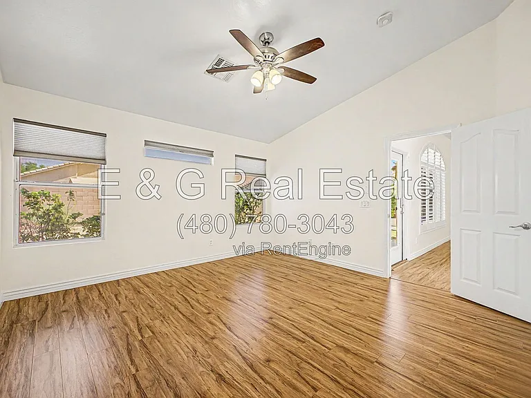 678 W Fremont Dr — Photo 18
