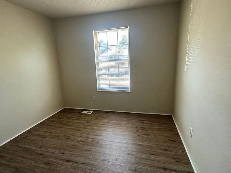 1000-1019 Westward Trails Dr — Photo 34