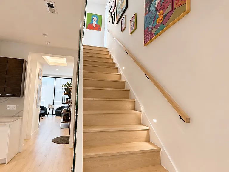 1752 W Augusta Blvd #2 — Photo 21