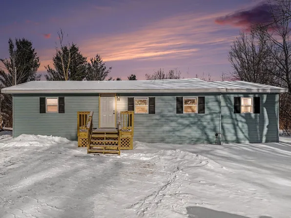 2364 W Huckleberry Rd, Sanford, MI 48657