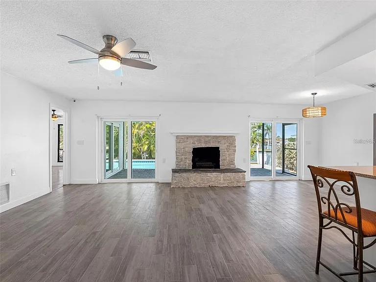 562 Johns Pass Ave — Photo 19