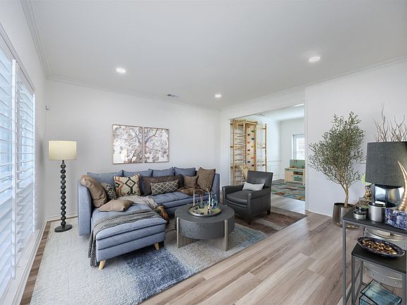 5th image of 3217 Orchid Dr
