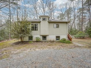8978 Twin Rivers Ln, Gloucester, VA 23061