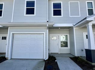 215 Date Palm Ln, Freeport, FL 32439