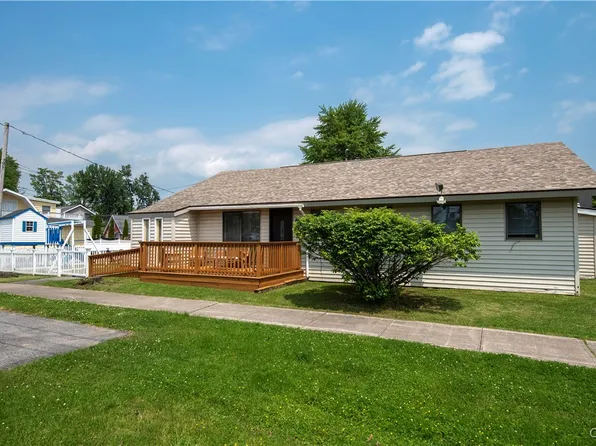 200 Spencer Ave, Sylvan Beach, NY 13157