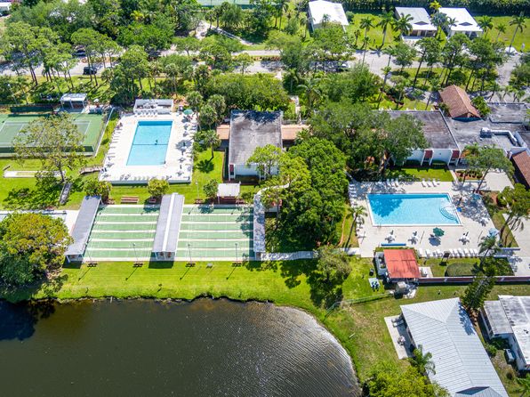 40 Silver Oak Drive, Port Saint Lucie, FL 34952