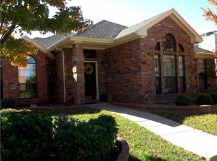 2116 Bresee Dr, Carrollton, TX 75010