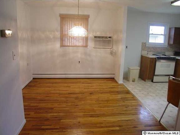 5th image of 1797 Hovsons Blvd