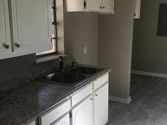 4th image of 1217 Orange St