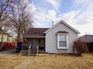 210 SW Macvicar Ave, Topeka, KS 66606