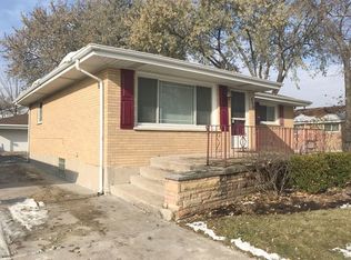 646 N Van Auken St, Elmhurst, IL 60126