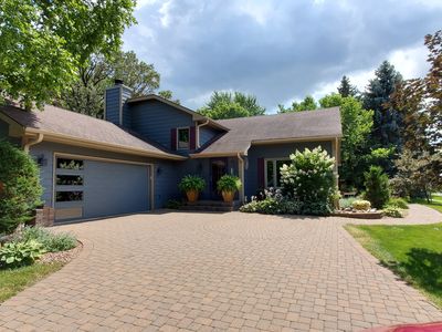 301 E 152nd St, Burnsville, MN, 55306