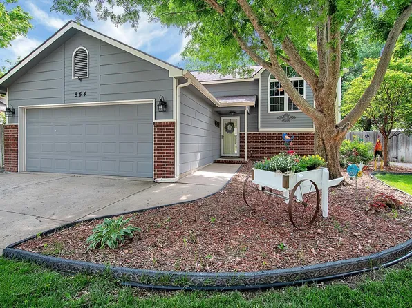 854 N Meadow Rd, Valley Center, KS 67147