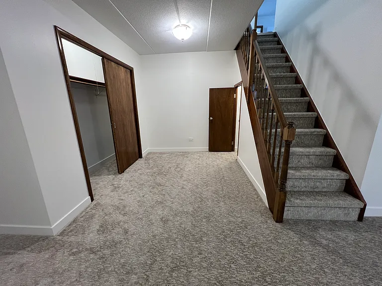 2416 W Foster Ave #1N — Photo 49