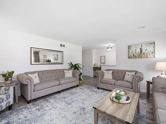 4th image of 13556 Paseo Del Mar