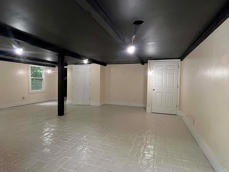4865 Indian Valley Rd — Photo 3