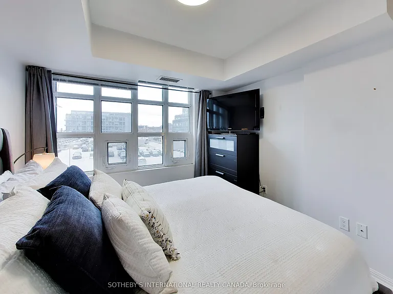 85 E Liberty St #720 — Photo 16