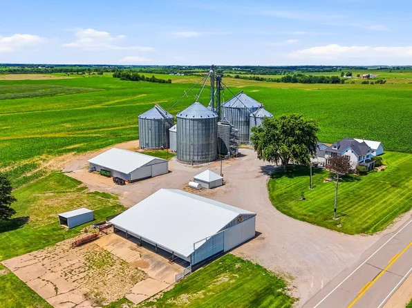 1985 Rose Ave, Wilton, IA 52778