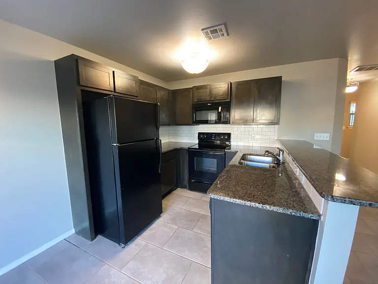 6933 Mayberry Ln — Photo 7