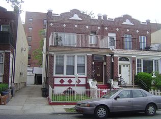 676 E 7th St, Brooklyn, NY 11218