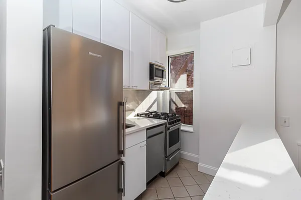 Rented by Siba Management Inc. | media 23