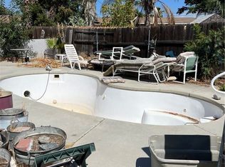 748 Vista De Loma, Hemet, CA 92543