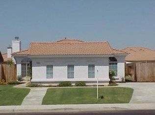9802 Manhattan Dr, Bakersfield, CA