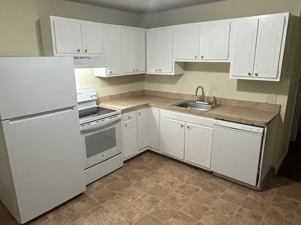 89 Plympton St, Middleboro, MA