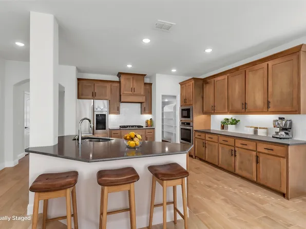 1108 Wrenwood Dr, Justin, TX 76247