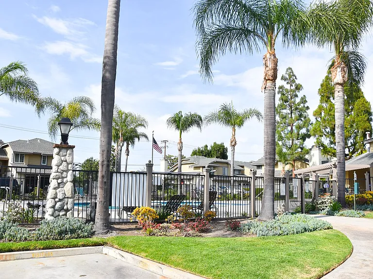 630 W Palm Ave #41 — Photo 49