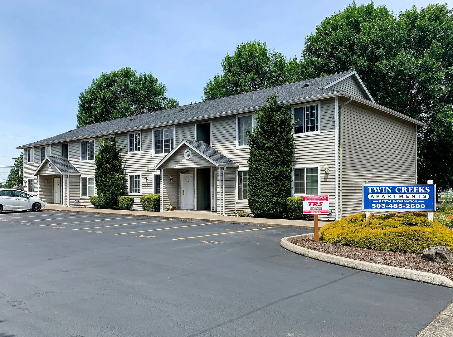 Twin Creek Apts — Photo 1