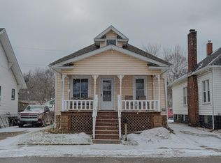 918 Vanderburgh Pl, Port Huron, MI 48060