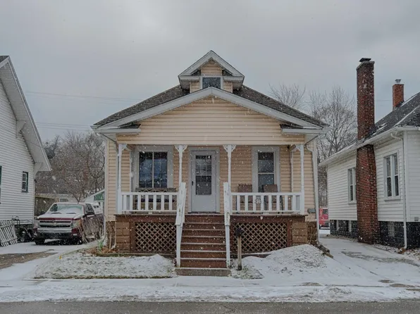 918 Vanderburgh Pl, Port Huron, MI 48060