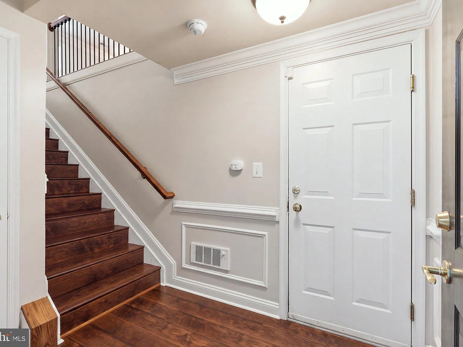3 bed, 2.5 bath, 1524 sqft, $3,000 — Photo 3