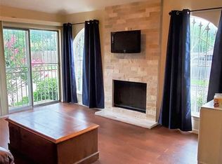 29 E Park West Dr, Houston, TX 77072