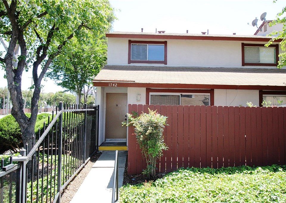 1st image of 1742 Bradbury Dr