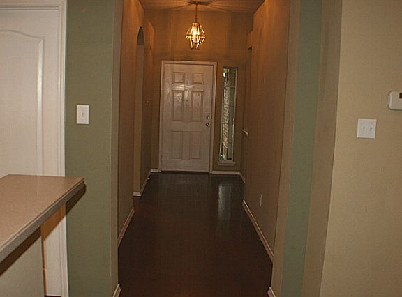 4th image of 1408 Hansberry Dr