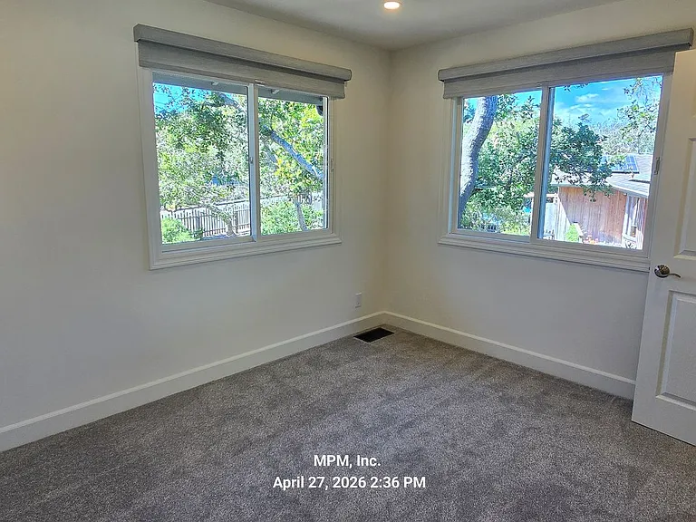 5136 Hillcrest Dr — Photo 26