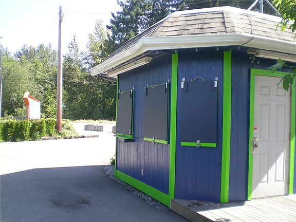 2nd image of 8531 52nd St SE