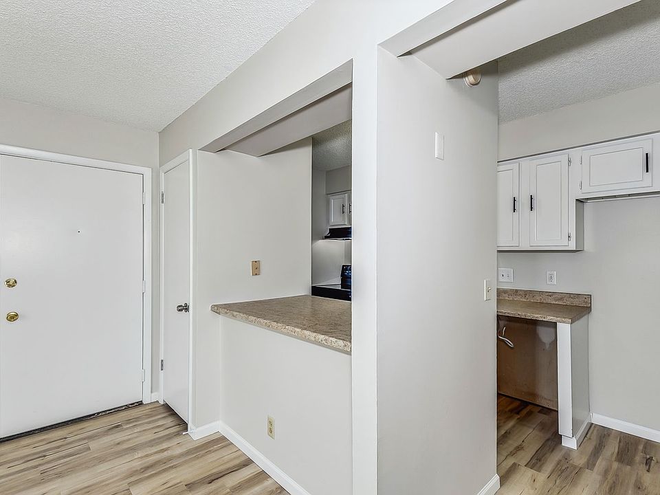 North Ridge Apartments 525 W 37th St N Wichita KS Zillow
