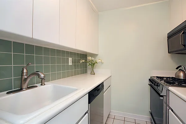 Sold by Corcoran | media 10