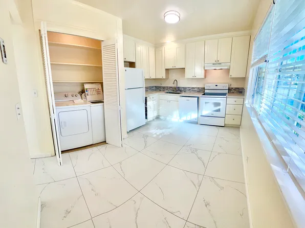 118 Hutton Ct, Sunnyvale, CA 94087