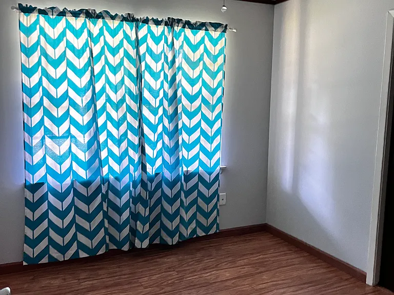 3rd Bedroom- queen/full