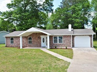 137 Vickie Dr, Hiram, GA 30141