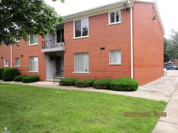 34485 Garfield Rd, Fraser, MI 48026