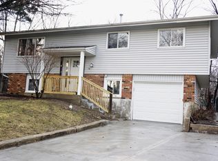 572 Durham Ct, Hoffman Estates, IL 60169