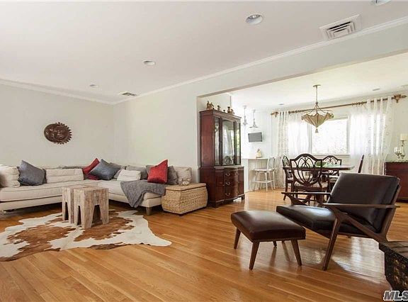 4th image of 1598 Blenhein Rd