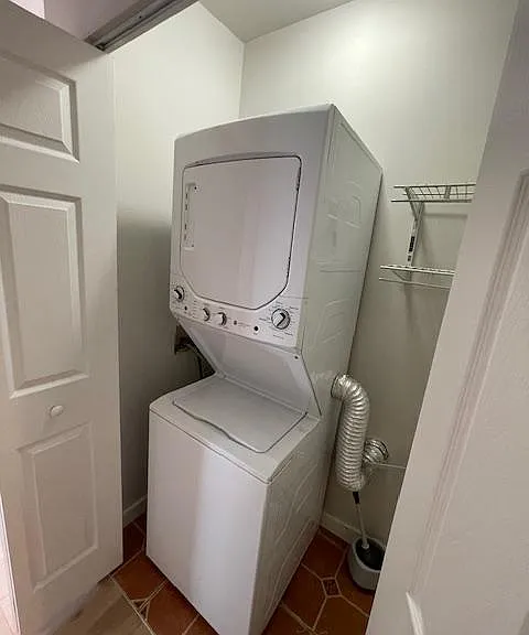 Unit Photo