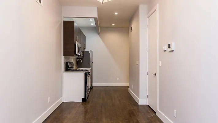 Rented by Nooklyn NYC LLC | media 12
