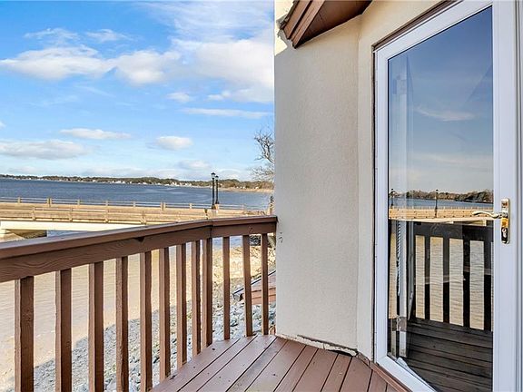 4th image of 71 Waters Edge Cir